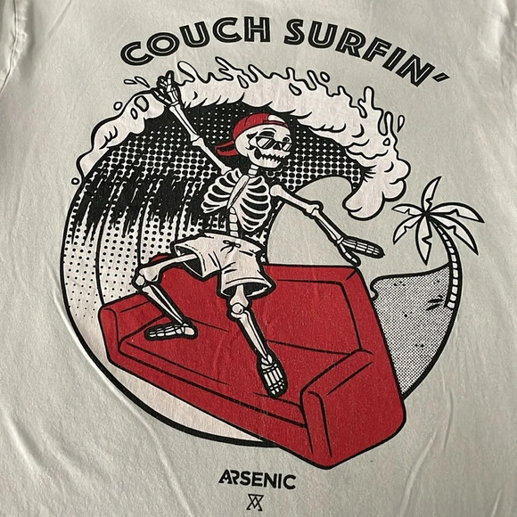 Arsenic - Couch Surfing Skeleton Light Grey Long Sleeve T-Shirt Men’s Medium - Picture 4 of 10